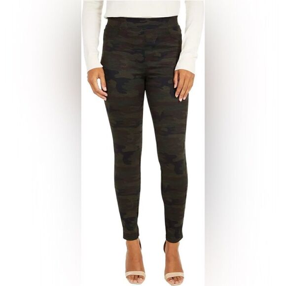 Sanctuary & Runway Ponte Leggings with Functional Pockets in Forest Camo XS - Picture 1 of 13